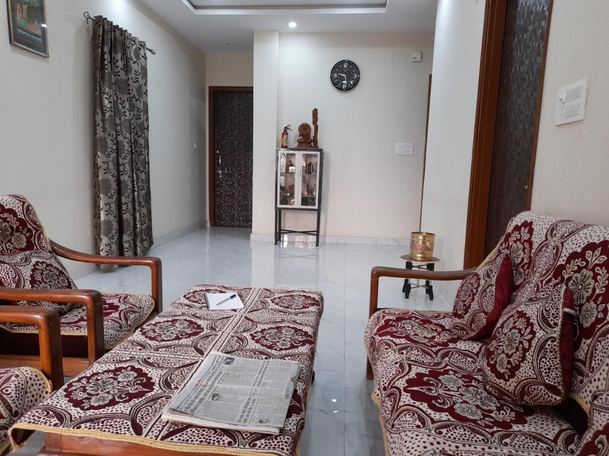 גוואליור Govind Niwas Home Stay מראה חיצוני תמונה