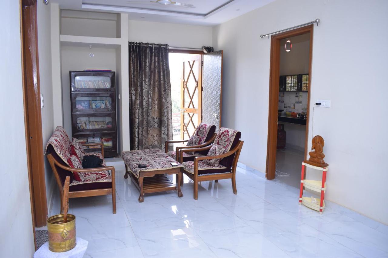 גוואליור Govind Niwas Home Stay מראה חיצוני תמונה